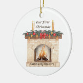 我々の初めてのクリスマスは暖炉の上に セラミックオーナメント (左)