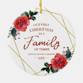 我々の初めてのクリスマスは3人の家族として セラミックオーナメント (裏面)
