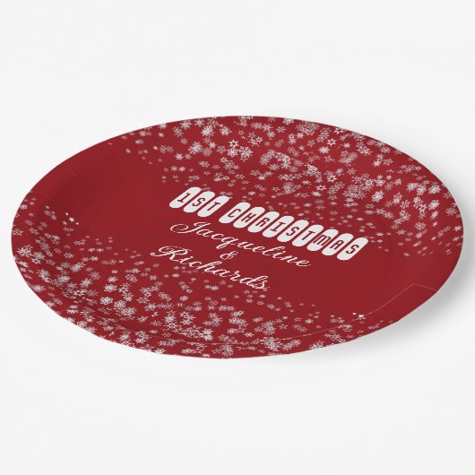 我々の初めてのクリスマススノーフレーク赤エレガントカスタム ペーパープレート (アングル)