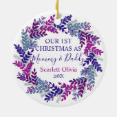我々の初めてのクリスマスズアズモンマイダディベビーリース セラミックオーナメント (裏面)