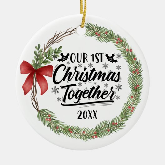 我々の初めてのクリスマスズトゥーウォーターカラーリース セラミックオーナメント (正面)