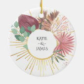 我々の初めてのクリスマスズBoho Pampas セラミックオーナメント (裏面)