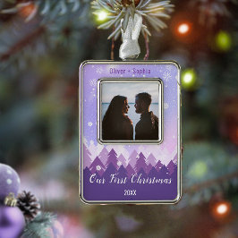 我々の初めてのクリスマスパープルスノーウィーウィンティテーマ シルバープレートフレームオーナメント