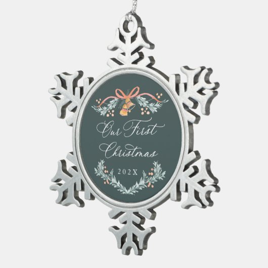 我々の初めてのクリスマス新婚キープサケオーナメント スノーフレークピューターオーナメント (右)