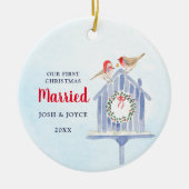 我々の初めてのクリスマス結婚したパーソナライズされたバードハウス セラミックオーナメント (正面)
