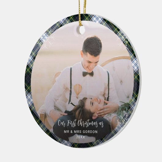 我々の初めてのクリスマス結婚した2写真ゴードンタータンチェック セラミックオーナメント (左)