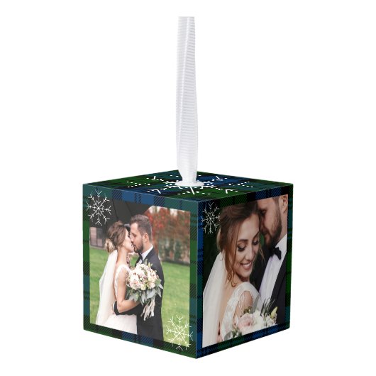 我々の初めてのクリスマス結婚ズの写真キャンベルタータンチェック キューブオーナメント (裏面アングル)