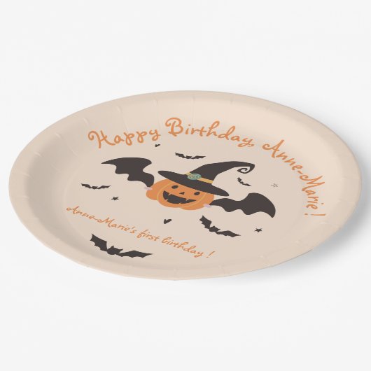 我々の小さなカボチャは一つの誕生日を ペーパープレート (アングル)