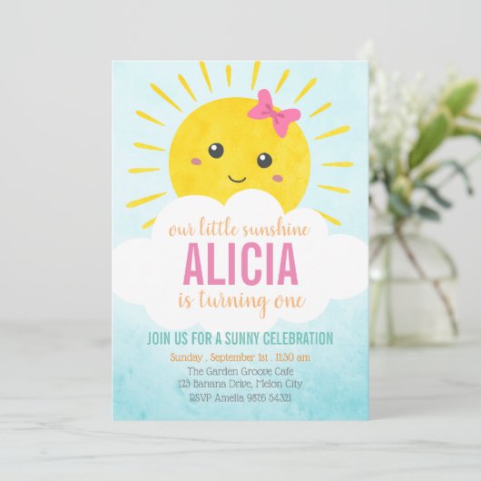 『我々の小さなサンシャイン』|女の子ファースト誕生日 招待状 (スタンド正面)