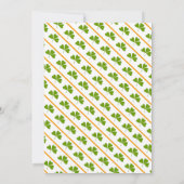 我々の小さなシャムロックは、2回の誕生日パーティーを始める 招待状 (裏面)