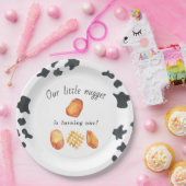 我々の小さなナゲットは1つの子供の誕生日を回している ペーパープレート (パーティー)