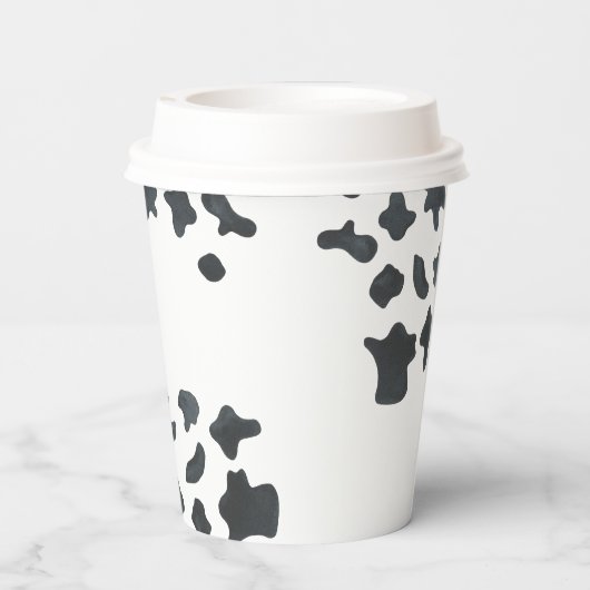 我々の小さなナゲットは1つの子供の誕生日を回している 紙コップ (裏面)