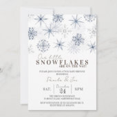 我々の小さな雪がベビーシャワーの途中にある 招待状 (正面)