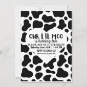 我々の少年モーは2枚の誕生日カードを回している 招待状 (正面)