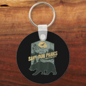 我々の救国立公園はベアーアンチトランプに抵抗 キーホルダー (正面)