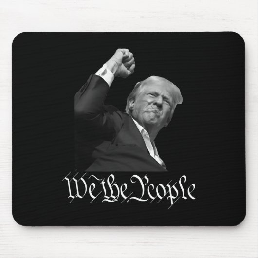 我々の民に拳を上げるトランプ マウスパッド (正面)
