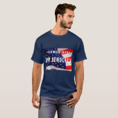 「我々の民主主義から手を離せ」 Tシャツ (正面フル)