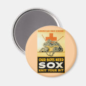 我々の男の子はソックスが必要だ マグネット (正面/裏面)