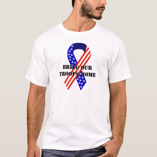 我々の軍隊を米国のリボンで帰還させる Tシャツ (正面)