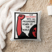 我々の進歩的な女性への連帯 クッション (ブランケット)