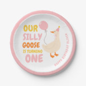 我々の間抜け鵞鳥が一羽に変わる | カラフル ペーパープレート (正面)