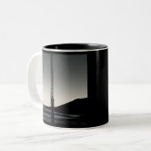 我々はここにいた黒い2トーンのマグカップ ツートーンマグカップ (正面左)
