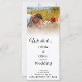 我々はそれを行う – 牧草地キスをするでカップル (正面)