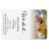 我々はそれを行う – 牧草地キスをするでカップル マグネット (横)