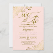 我々はまだエレガント赤面ピンクと金ゴールドの誓い更新を行う 招待状 (正面)