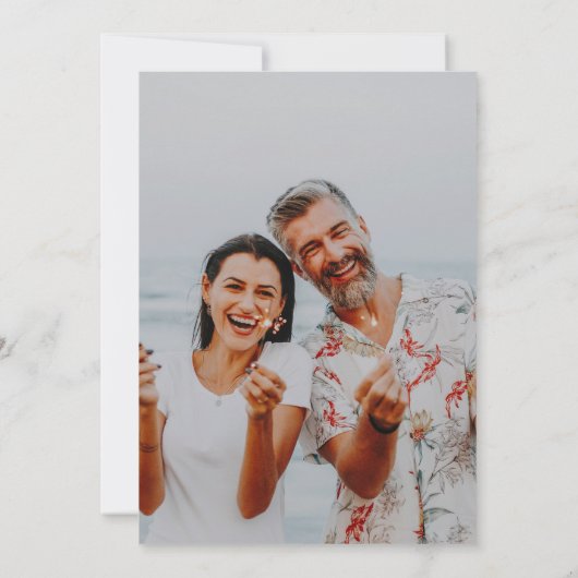 我々はまだ写真の結婚誓いの更新招待状をする セーブザデート (裏面)