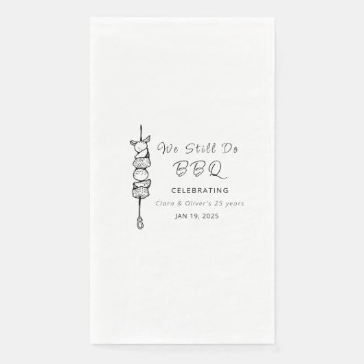 我々はまだBBQ裏庭のパーティー結婚の記念日を行う (正面)