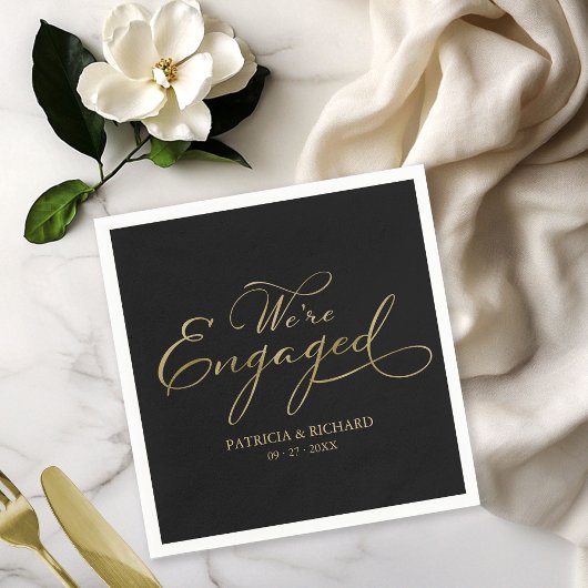 我々はブラック婚約した金ゴールド婚約パーティ スタンダードカクテルナプキン