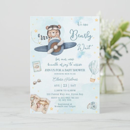 我々はベアブルー飛行機男の子の赤ちゃんシャワー待つことができる 招待状 (スタンド正面)