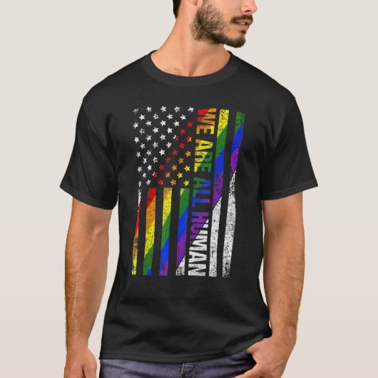 我々は全て人間のアメリカ国旗誇りを持ったLGBTレインボー旗 Tシャツ (正面)
