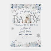 我々は冬のクマの男の赤ちゃんシャワーを待つことができる アクリルサイン (正面)