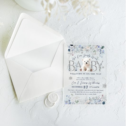 我々は冬のクマの男の赤ちゃんシャワーを待つことができる アクリル招待状