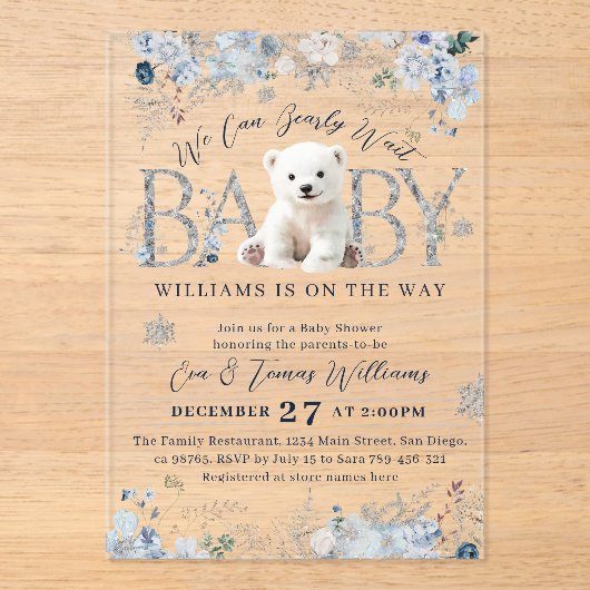 我々は冬のクマの男の赤ちゃんシャワーを待つことができる アクリル招待状 (正面)