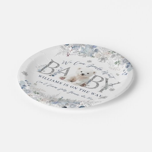 我々は冬のクマの男の赤ちゃんシャワーを待つことができる ペーパープレート (アングル)