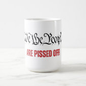 我々は国民がSCOTUSの反対意見に怒っている コーヒーマグカップ (中央)