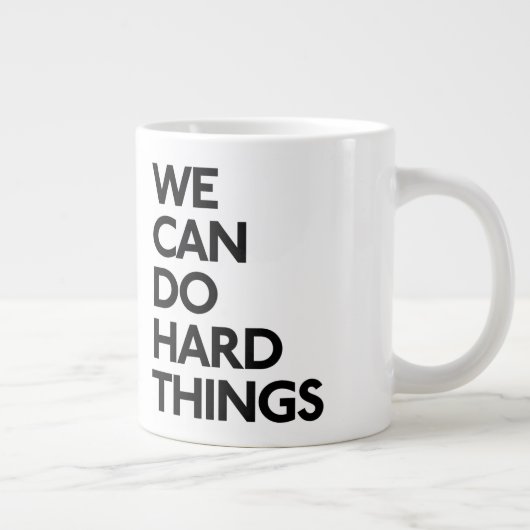 我々は大きなマグカップ懸命を行うことができる ジャンボコーヒーマグカップ (右)