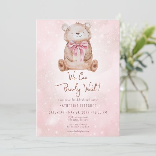 我々は女の子の赤ちゃんシャワーを待つことができる 招待状 (スタンド正面)