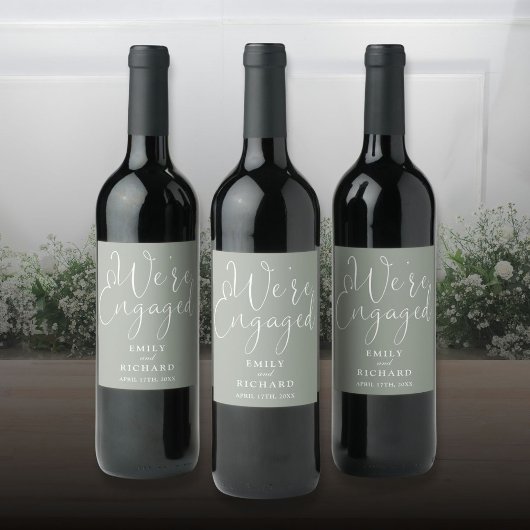 我々は婚約パーティ婚約したセージグリーン ワインラベル