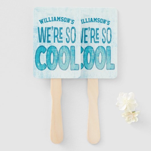 我々は家族の懇親会クールモノグラムピクニック ハンドファン (正面&裏面)