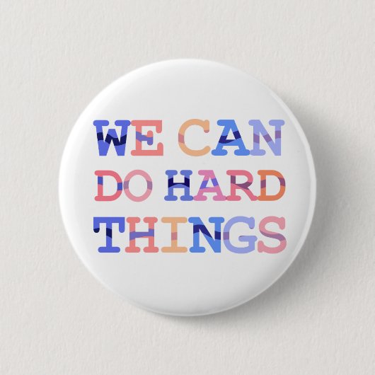 我々は懸命事のピン 缶バッジ (正面)