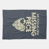 我々は我々のピース恋しく思の採用プライドを見つけた キッチンタオル (横)