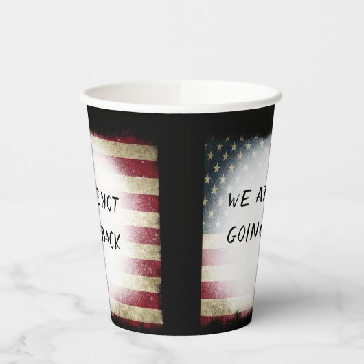 我々は戻らない 紙コップ (左)