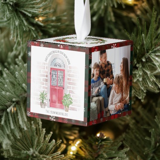 我々は新しいホームレッドドアの休日の写真を移動した キューブオーナメント (ツリー)