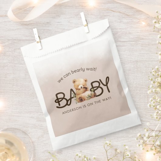 我々は明らかに待つことができる水色の赤ちゃんシャワー フェイバーバッグ (クリップ留めされた状態)