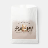 我々は明らかに待つことができる水色の赤ちゃんシャワー フェイバーバッグ (正面)