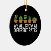 我々は皆お金で違う育つ セラミックオーナメント (右)